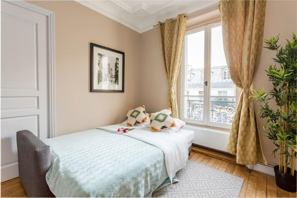 Elegant, Cosy In Heart Of ! Appartement